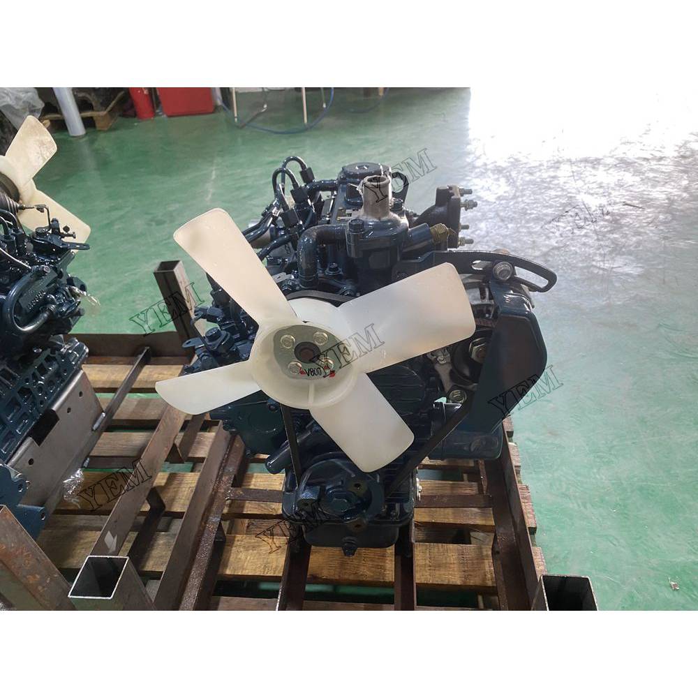 For Kubota Engine D902 Complete engine assembly 3200 rpm 15.9kw Serial Number: 4JK0428 For Kubota