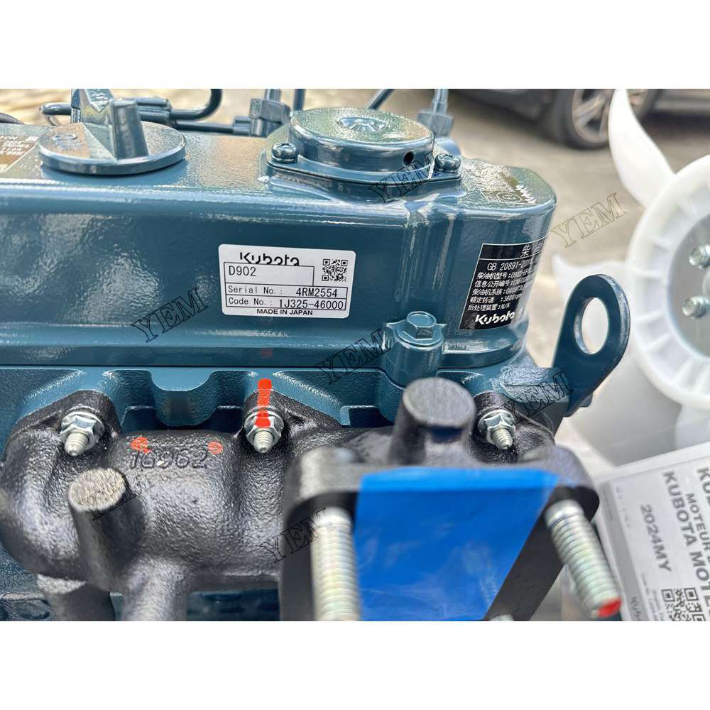 For Kubota Engine D902-EF01 Complete engine assembly 3600 rpm 18.2kw Serial Number: 4EM2554 For Kubota