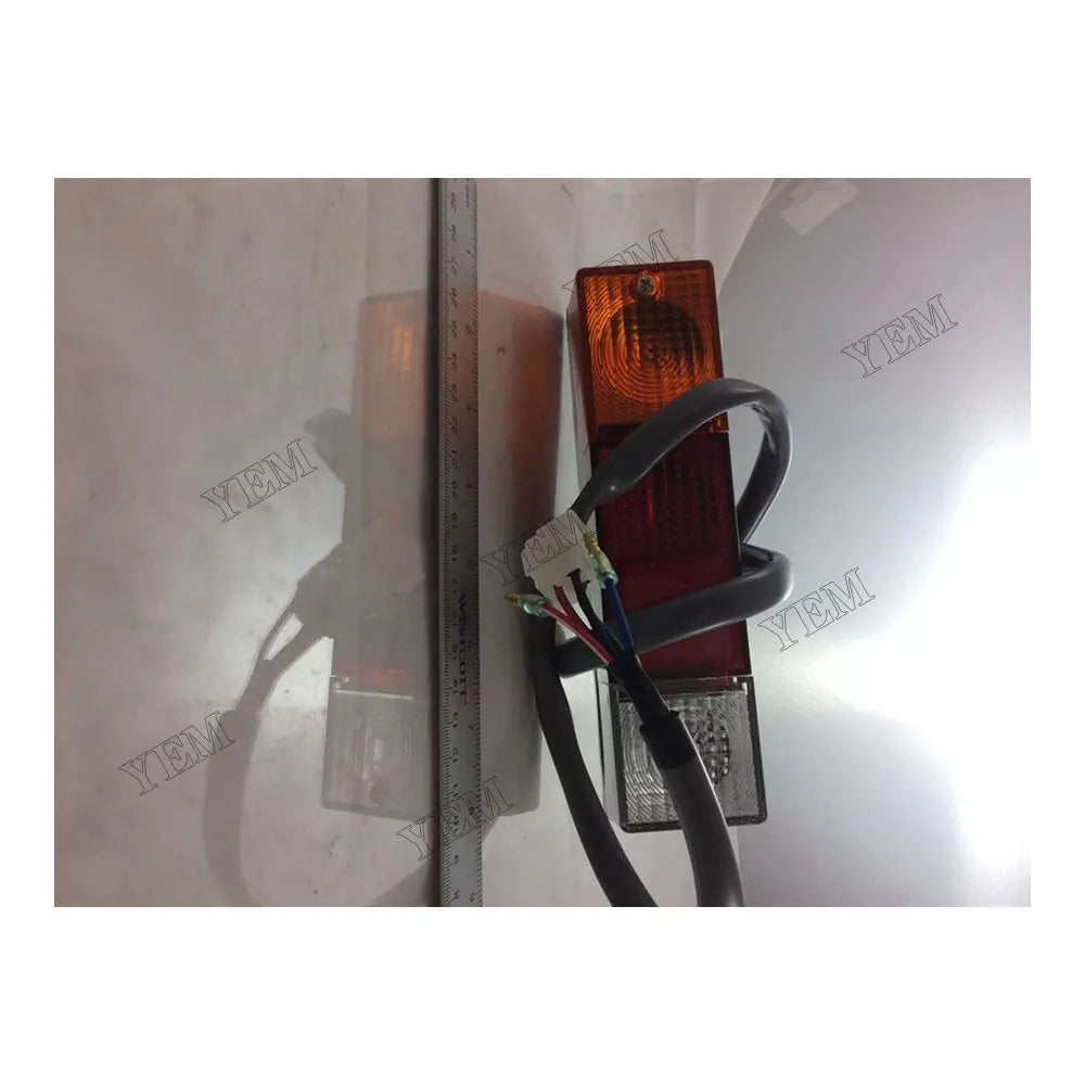 For Hyster Forklift H2.00-3.0ODX A466 H3.00DX2 A966 S25X H25XM H40XM H60XM Tail Light 2048268