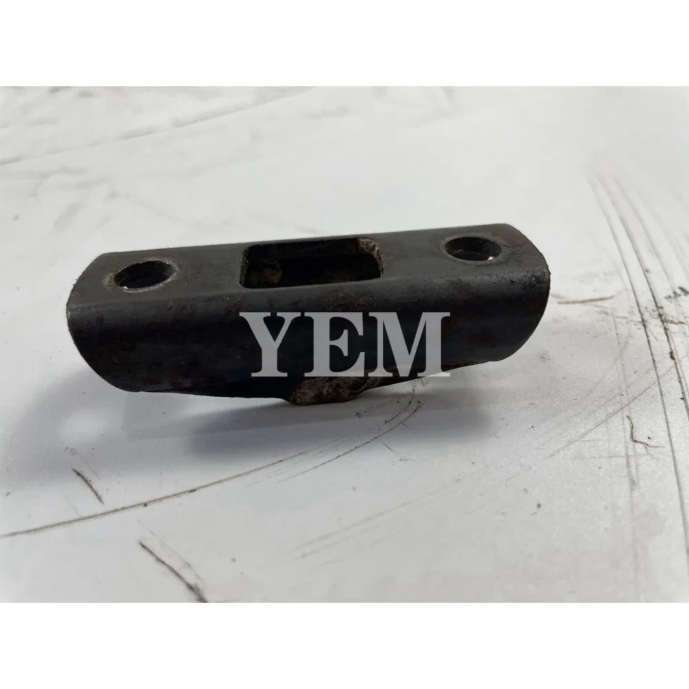 Engine 7006471 For Liebherr Injector pressure plate D926T Engine Parts For Yanmar