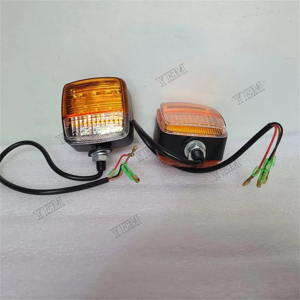 For Komatsu Forklift AE50 AM50 FB10/14-12 FB15/18-12 FB20AF-12 FB20MF-12 Light Turn Signal 3BA-56-71421 For Komatsu