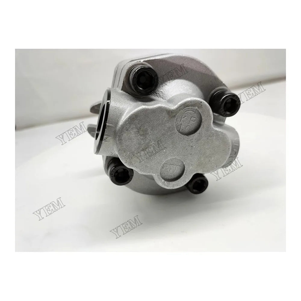 For Toyosha Engine MS135 MS142 MS150 Hinomoto Tractor N239 N249 N279 E2002 E2004 E2302 E2304 C144 Hydraulic Oil Pump 6103-3111-00-1