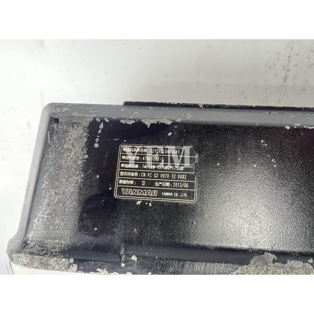 4TNV106 Valve Chamber Cover For Yanmar Engine Spare Parts
