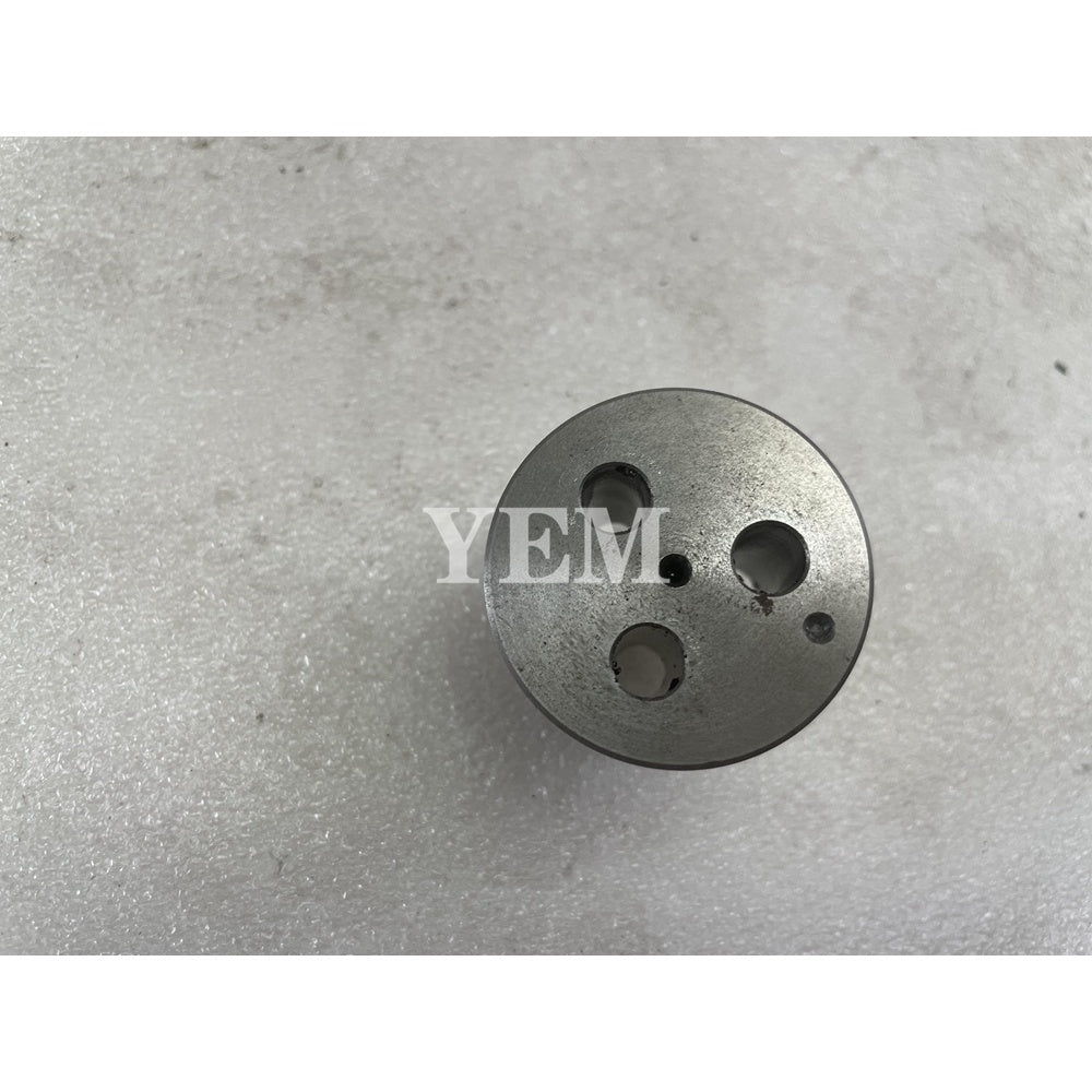 Engine Idler Gear shaft For Yanmar 3TNM68 Excavator Parts Engine