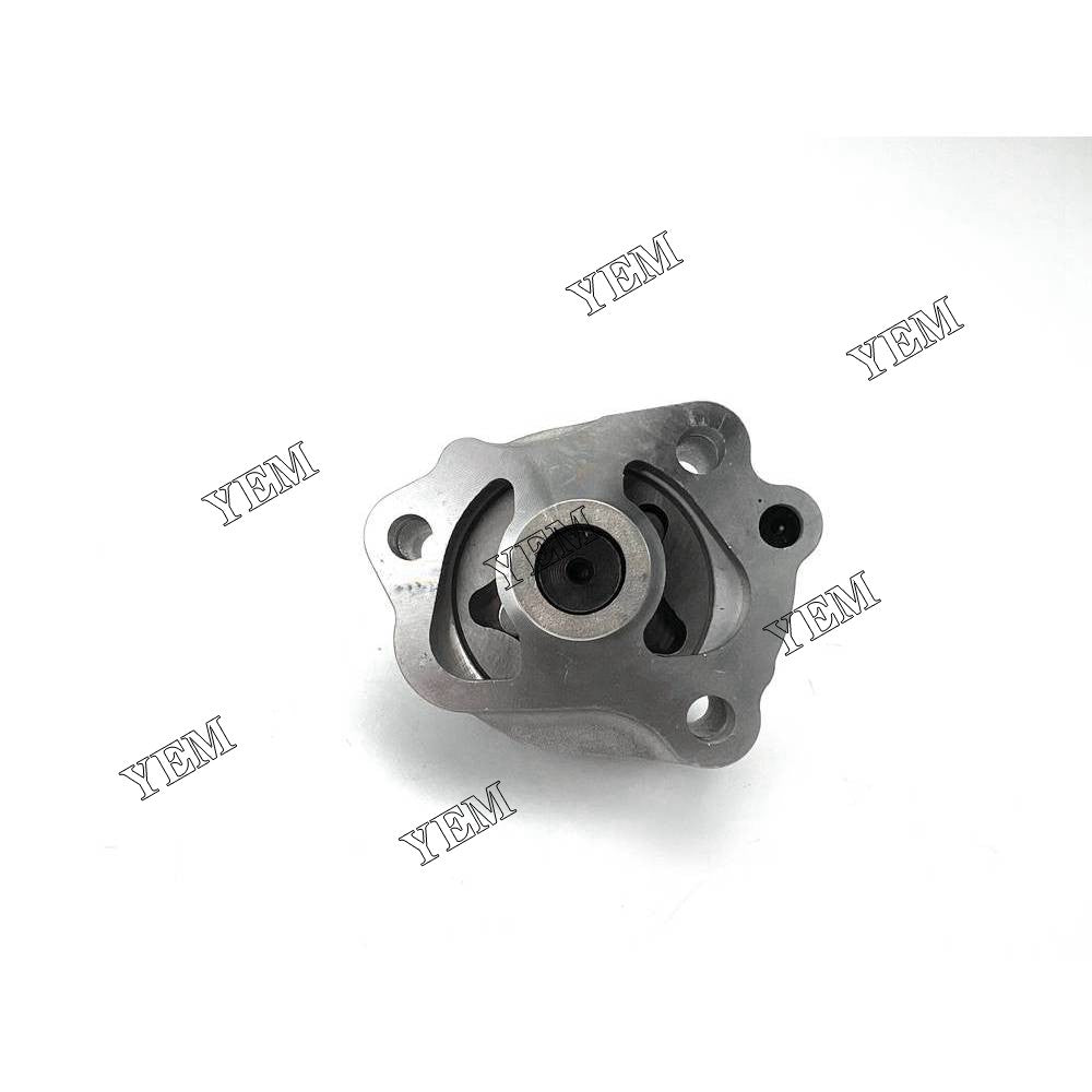 New OEM oil pump For Kubota D722 diesel engine parts For Kubota