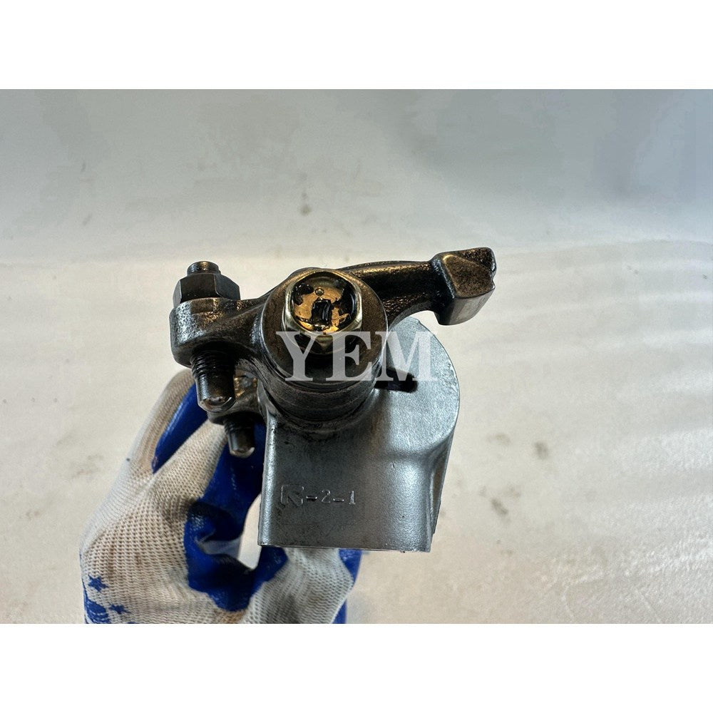 D905 Rocker Arm assembly 16261-14264+16241-14032 For Kubota B1700 F2100BX22 For Kubota