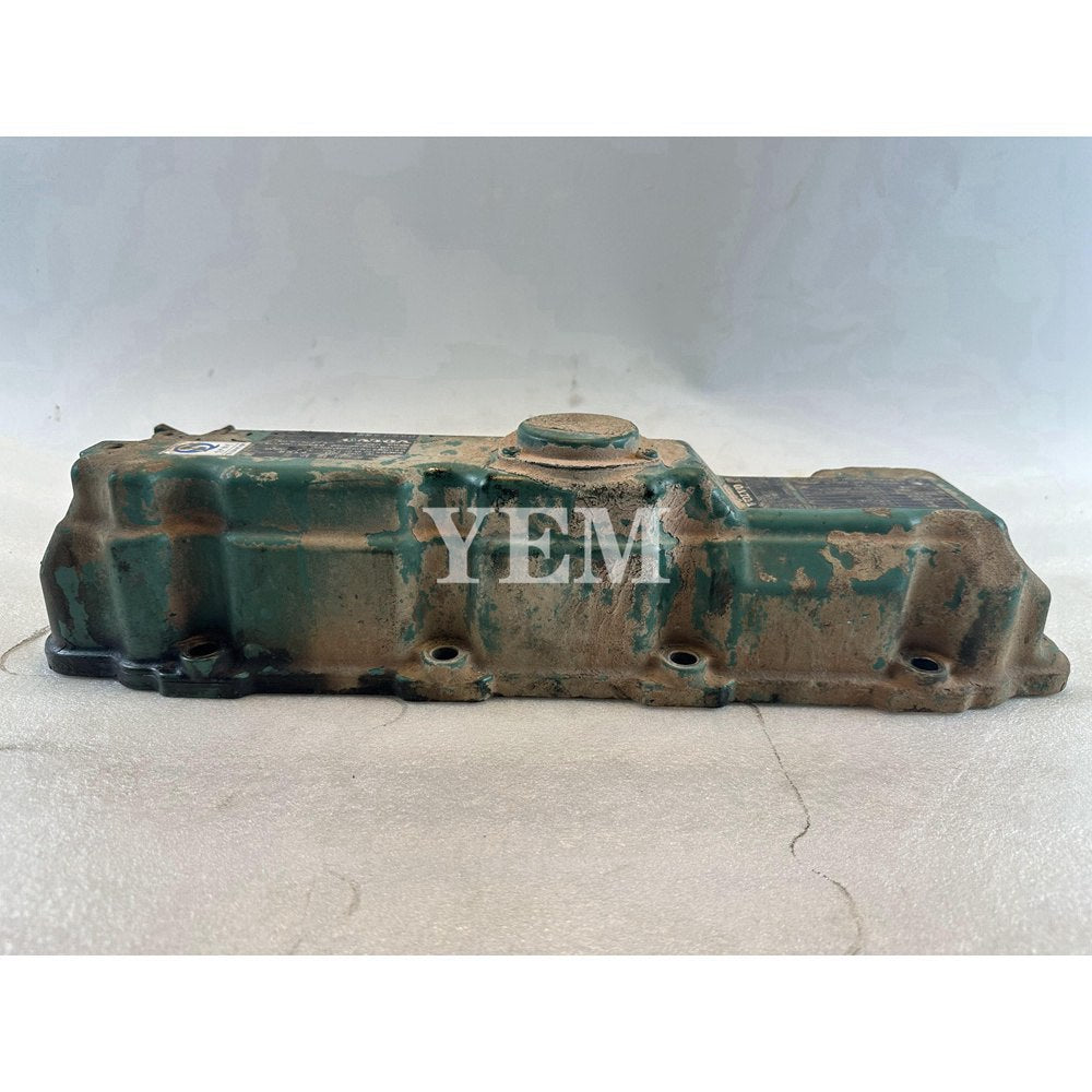 Used D2.6 Valve Chamber Cover For Volvo D2.6 Engine For Volvo