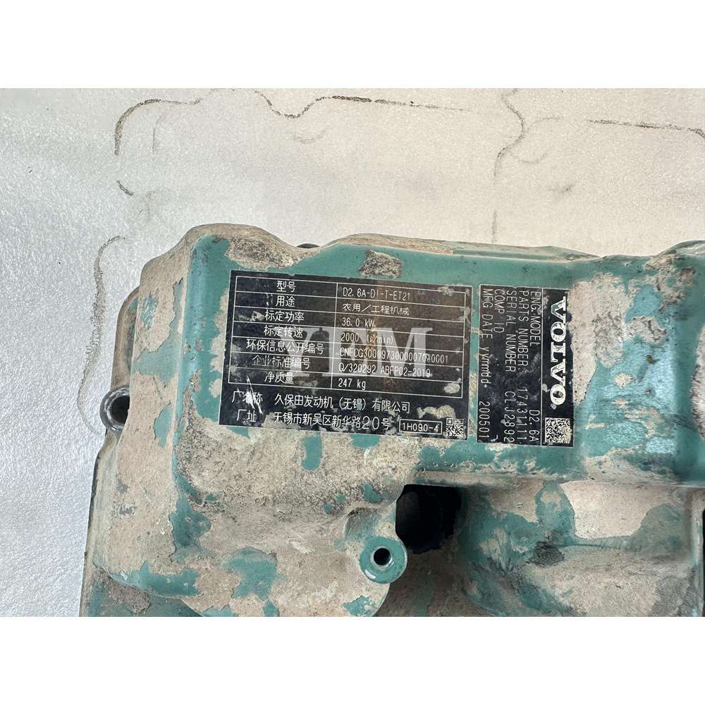 Used D2.6 Valve Chamber Cover For Volvo D2.6 Engine For Volvo