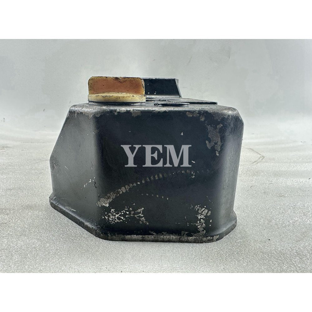 Used 4TNV106 Valve Chamber Cover For Yanmar 4TNV106 Engine For Yanmar