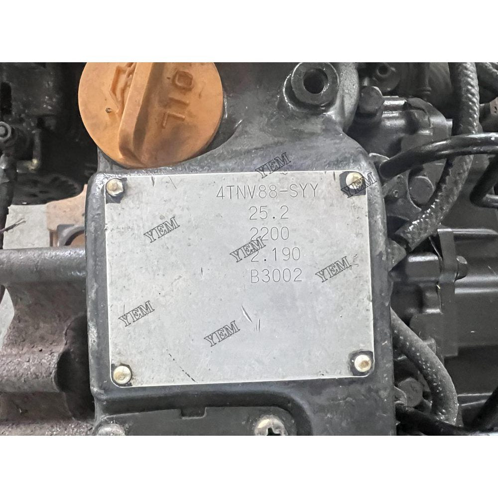 4TNV88 Engine serial number B3002 For Yanmar Engine Assembly For Yanmar