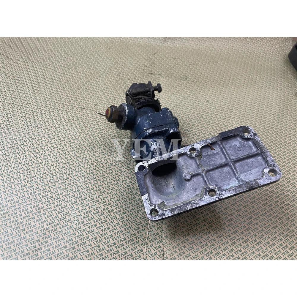 USED D600 THERMOSTAT HOUSING FOR KUBOTA DIESEL ENGINE SPARE PARTS For Kubota