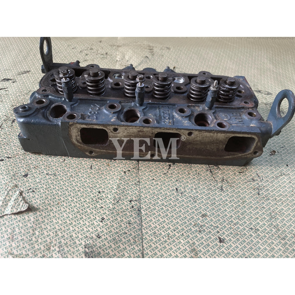 D902 CYLINDER HEAD ASSEMBLY FOR KUBOTA (USED) For Kubota