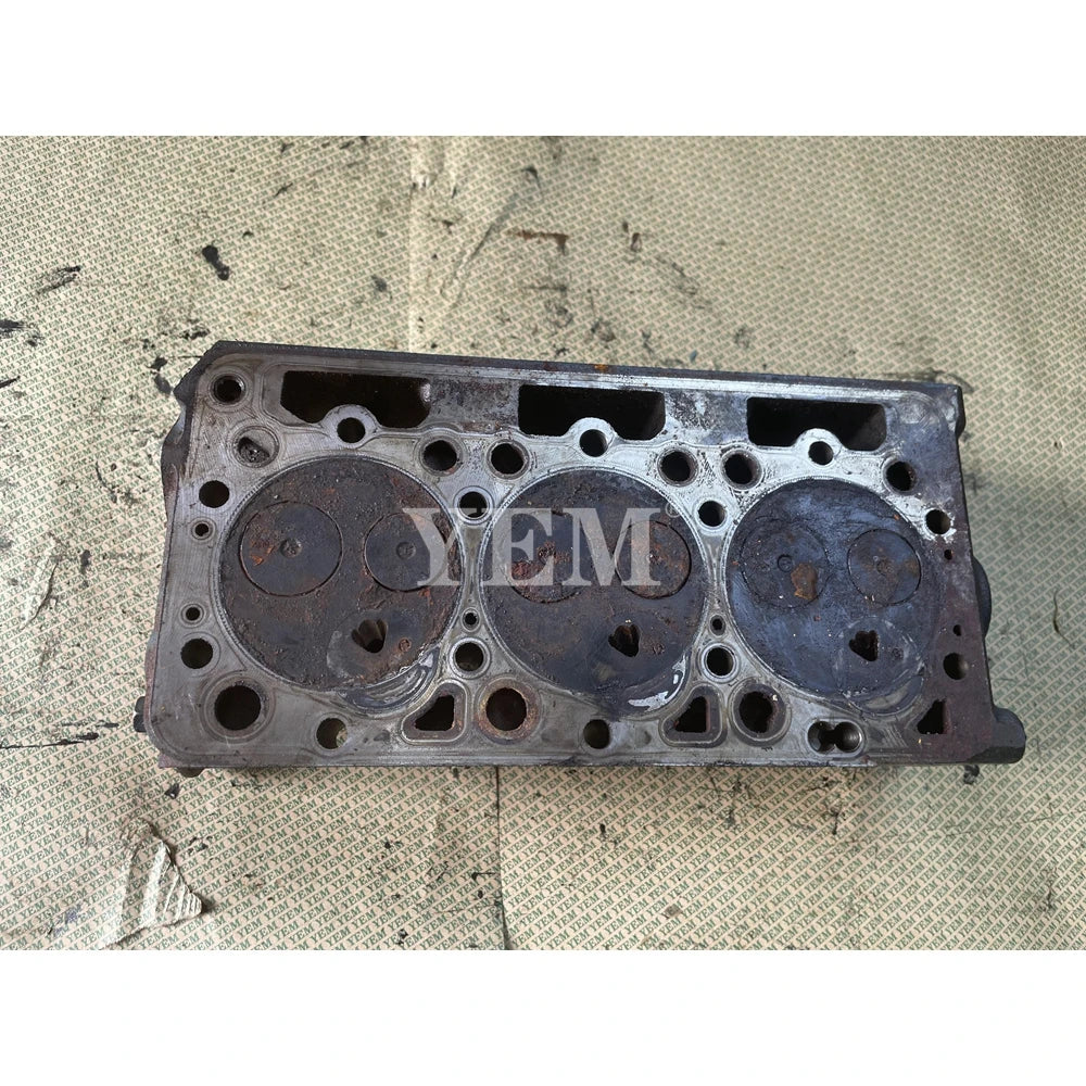 D902 CYLINDER HEAD ASSEMBLY FOR KUBOTA (USED) For Kubota