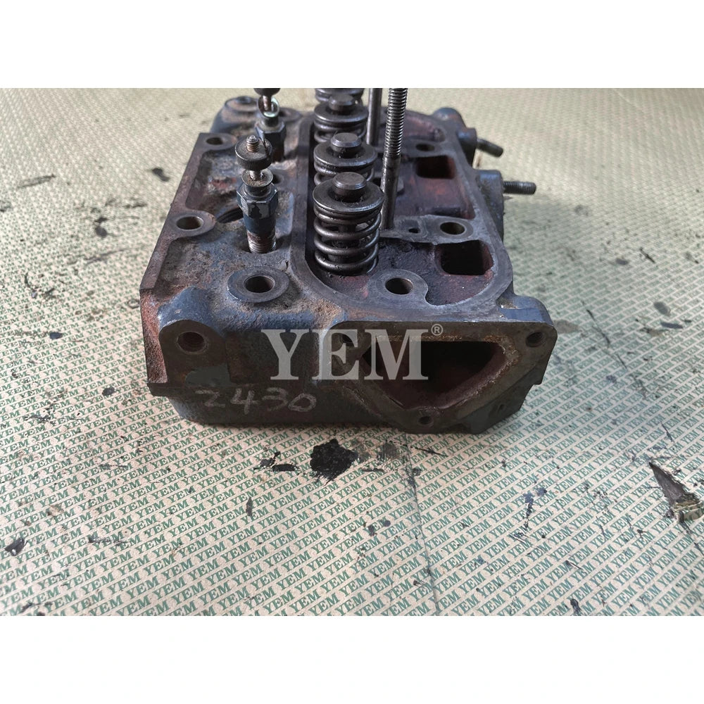 USED CYLINDER HEAD ASSY FOR KUBOTA Z430 ENGINE For Kubota