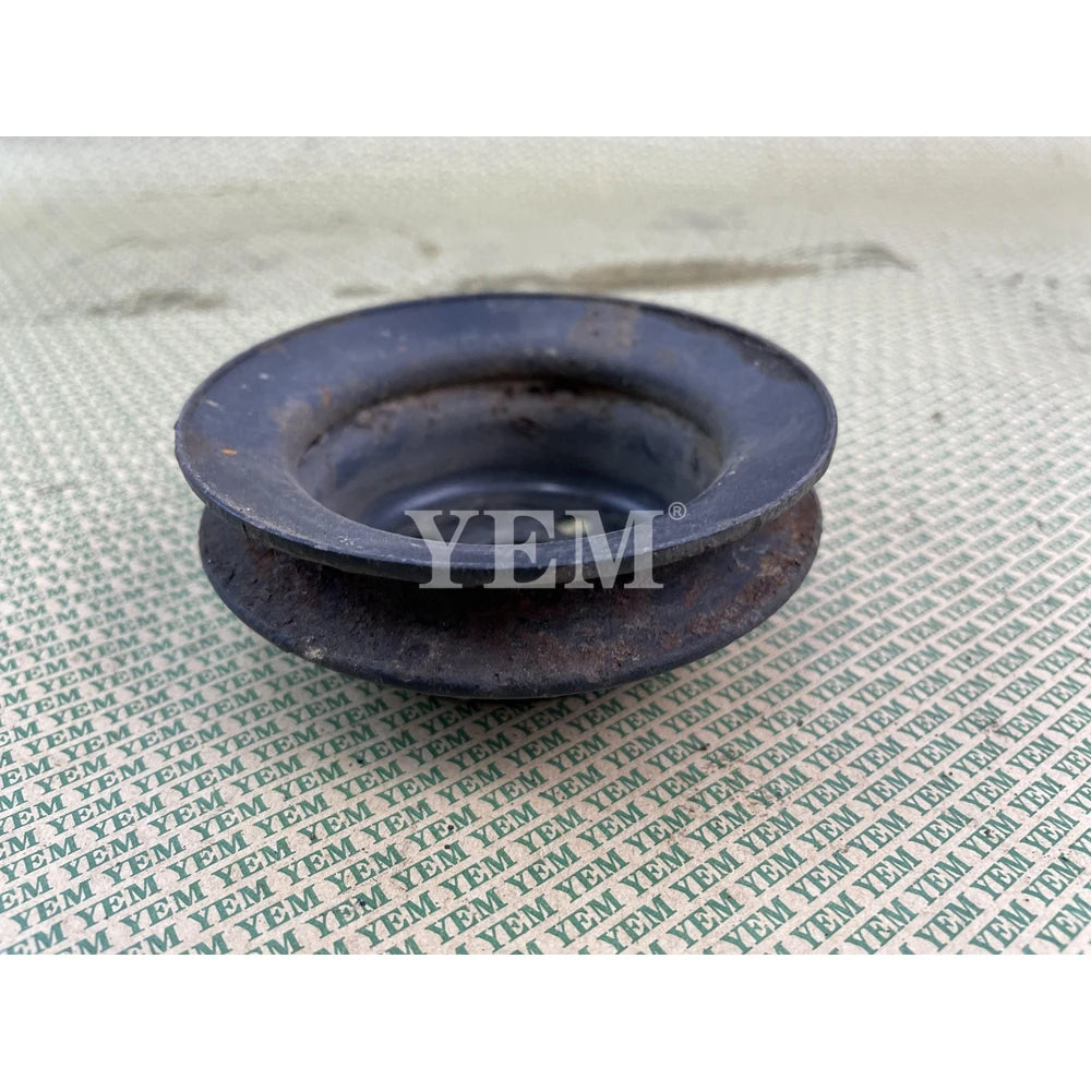 USED FAN PULLEY FOR YANMAR 3TNV70 ENGINE For Yanmar
