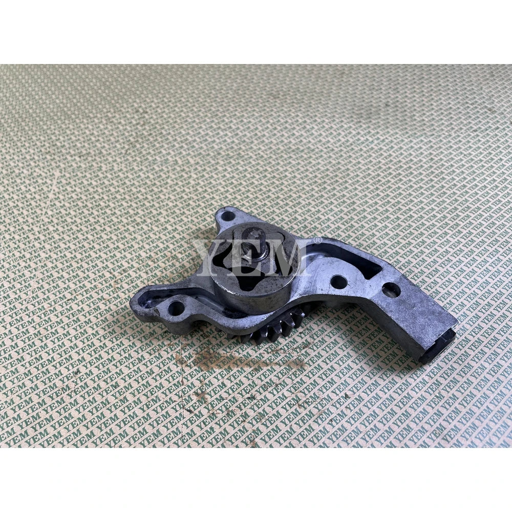 FOR KUBOTA ENGINE E72 OIL PUMP For Kubota