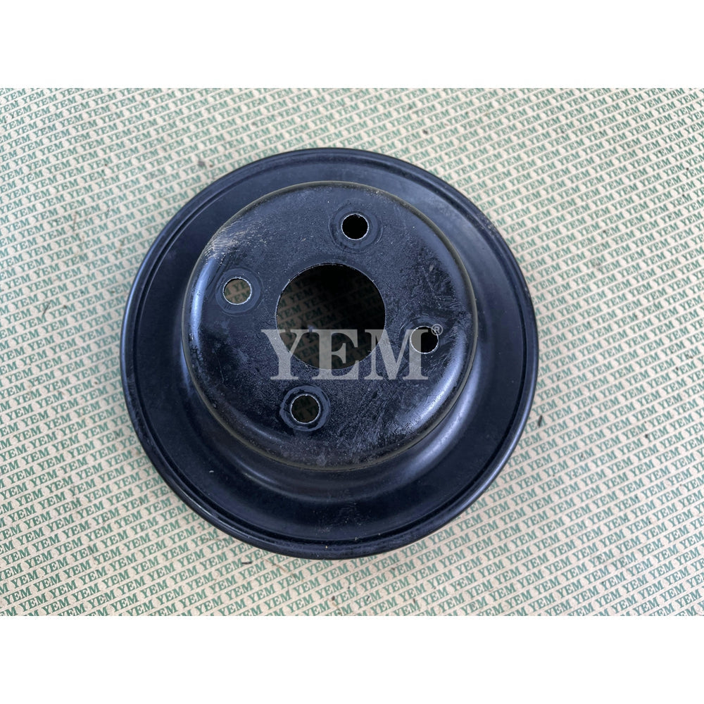 V3307 FAN PULLEY FOR KUBOTA (USED) For Kubota