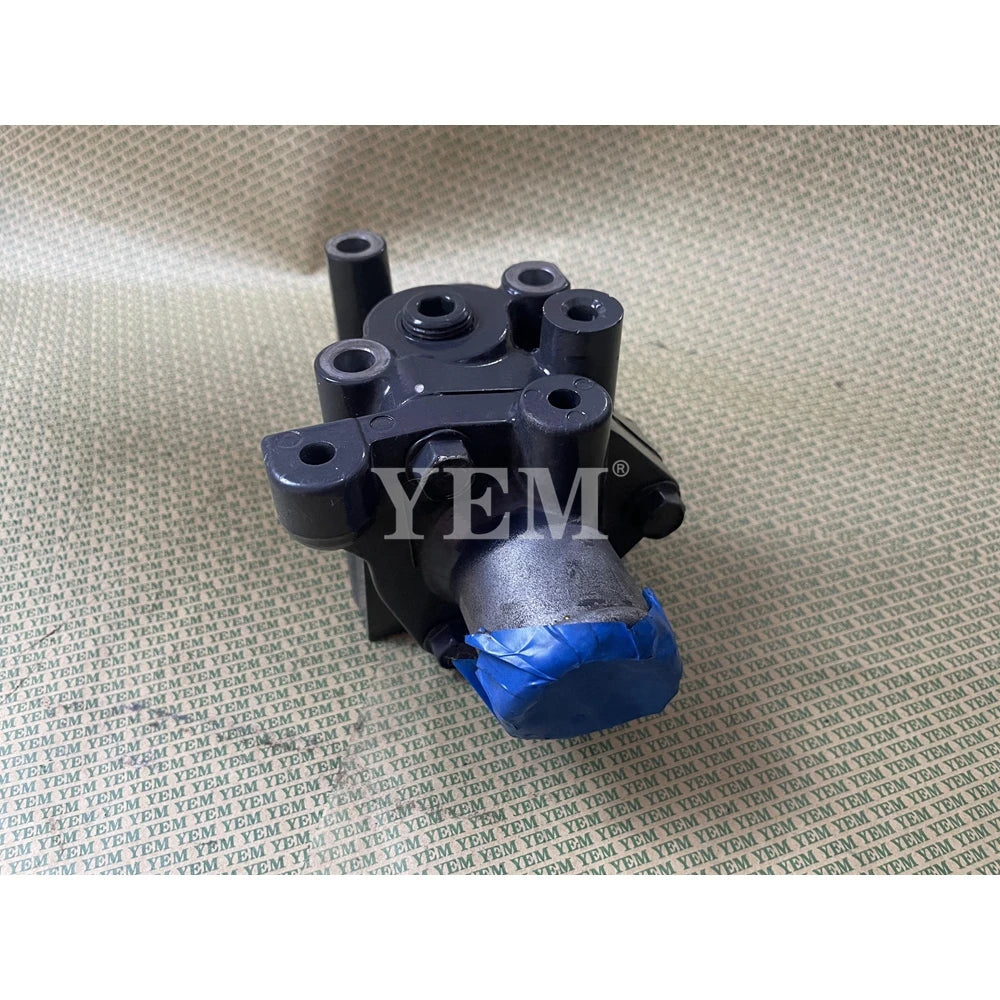 SECOND HAND THERMOSTAT COVER ASSY FOR KUBOTA V3307 DIESEL ENGINE PARTS For Kubota