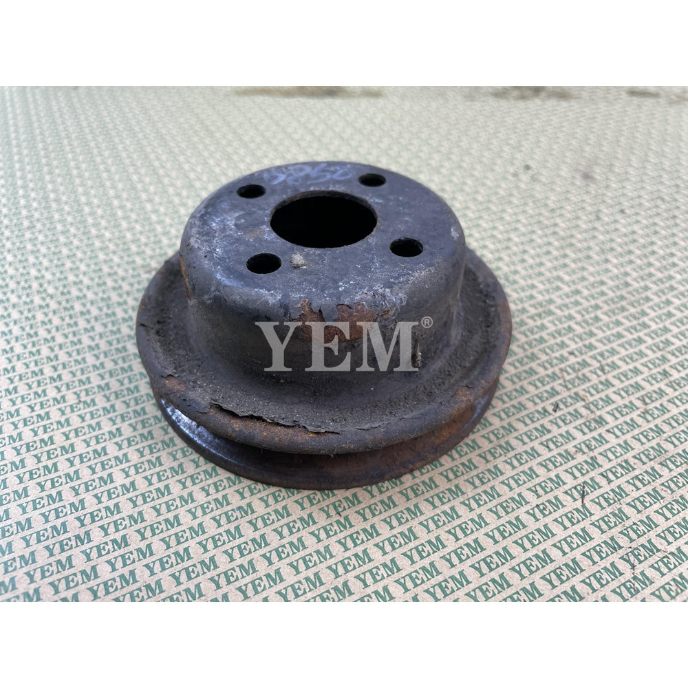 FOR KUBOTA ENGINE D850 FAN PULLEY For Kubota