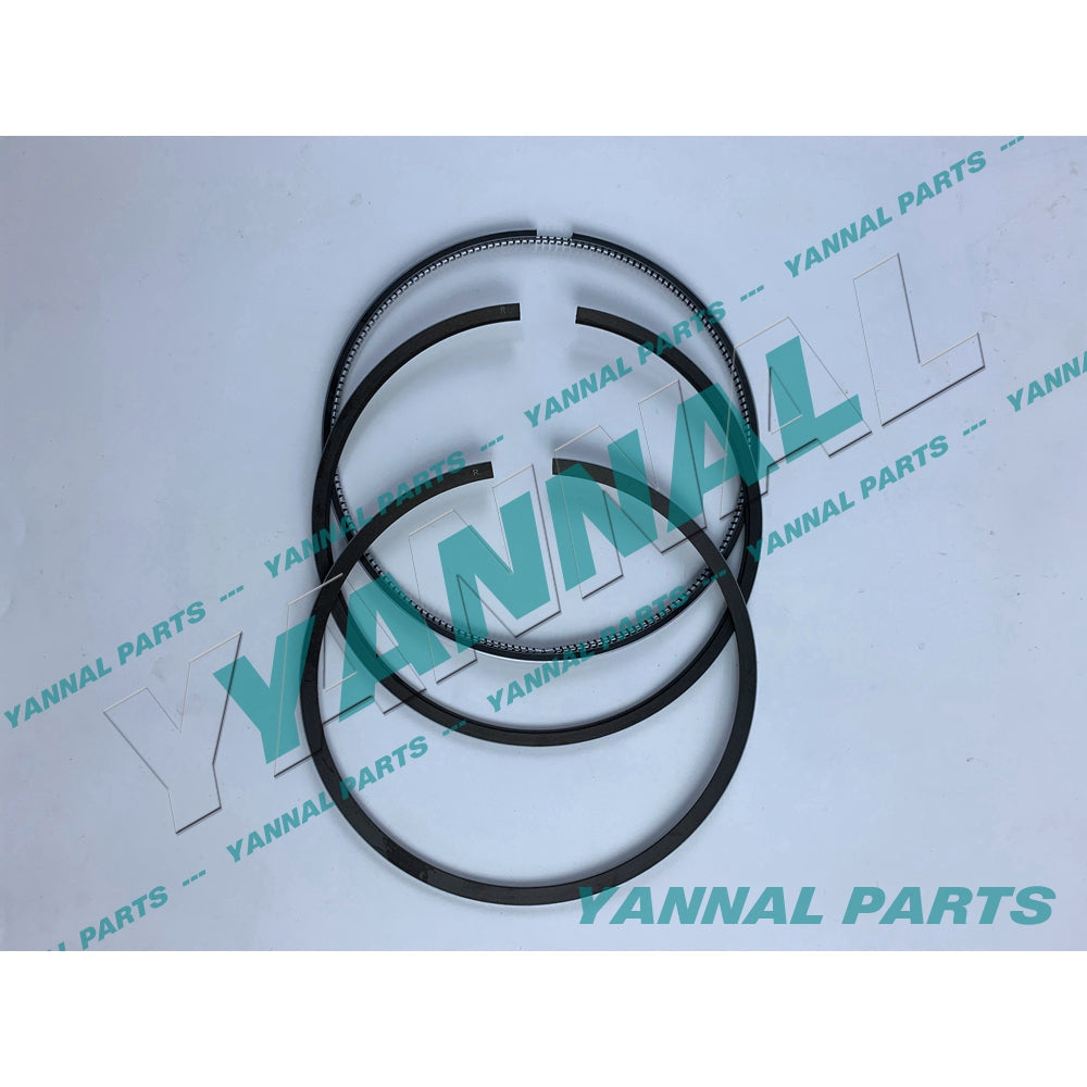 KOMATSU 6D140 PISTON RINGS SET