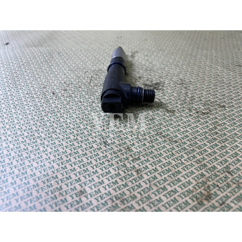SECOND HAND 1J550-53000 FUEL INJECTOR FOR KUBOTA V3800 DIESEL ENGINE PARTS For Kubota
