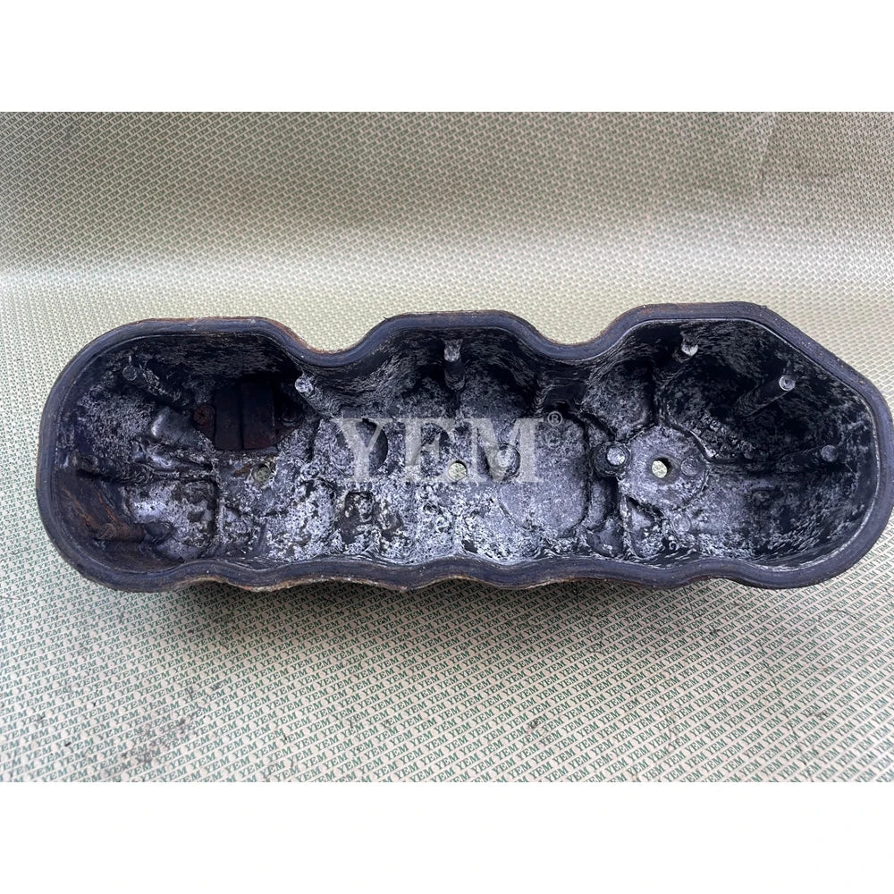 USED VALVE COVER FOR KUBOTA D1503 ENGINE For Kubota