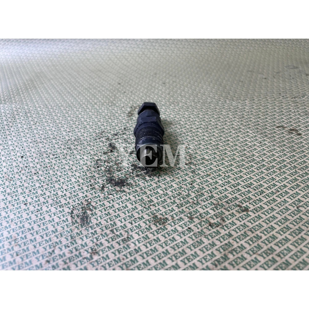 D662 FUEL INJECTOR FOR KUBOTA (USED) For Kubota