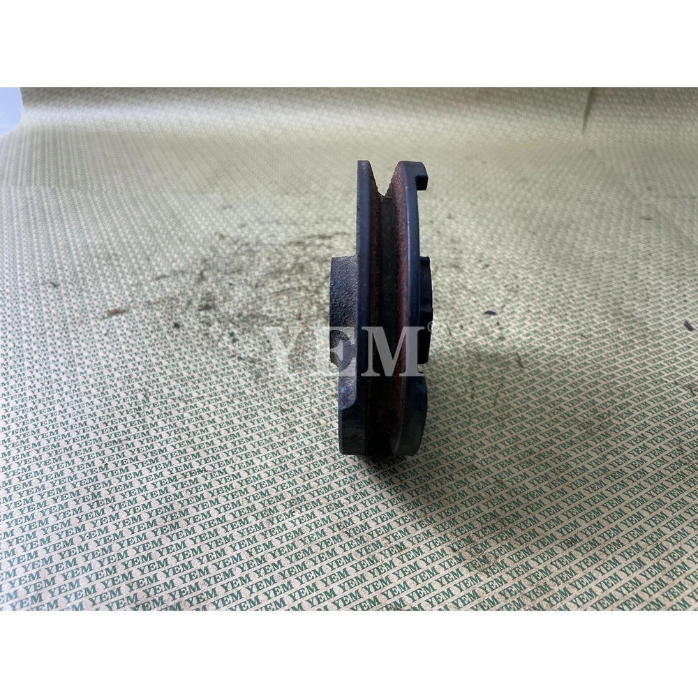 FOR KUBOTA ENGINE D902 CRANK PULLEY (USED) For Kubota