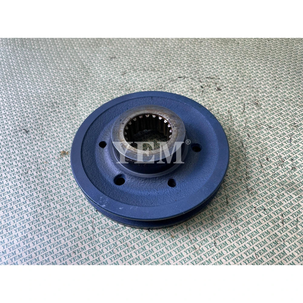 V2607 CRANK PULLEY 1G777-74282 FOR KUBOTA (USED) For Kubota