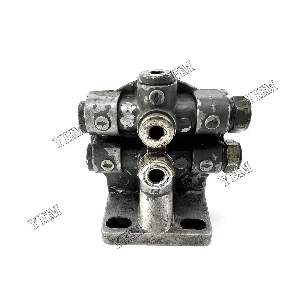 Part Number 10117551 Oil Filter Spring For Liebherr D934L Engine YEMPARTS