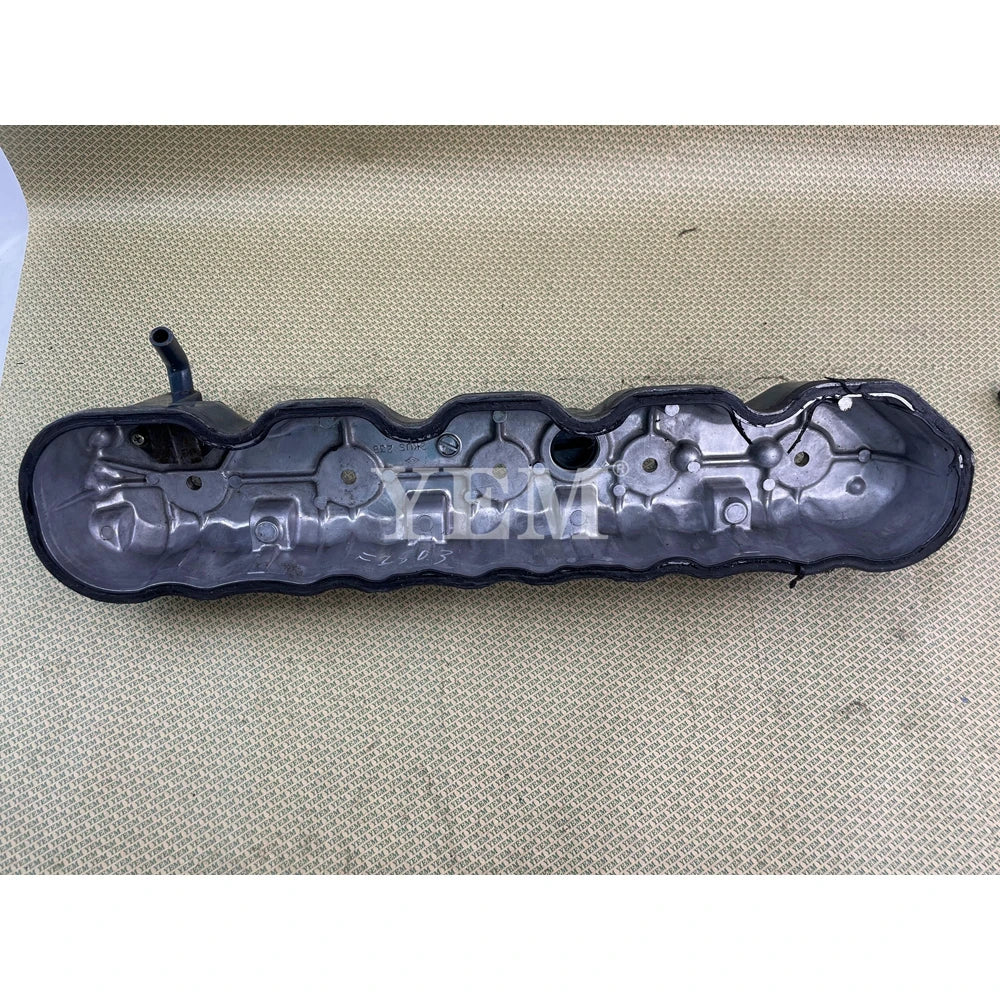 SECOND HAND VALVE COVER FOR KUBOTA F2803 DIESEL ENGINE PARTS For Kubota