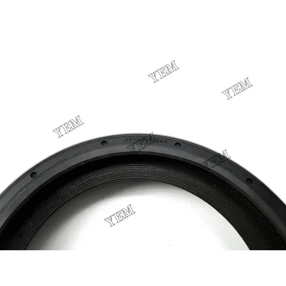 1 year warranty For Doosan 401106-00544 Crankshaft Front Oil Seal DX12