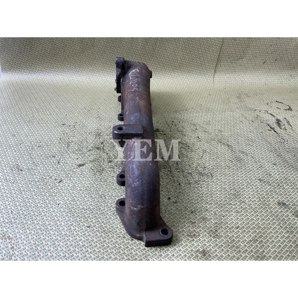 FOR KUBOTA ENGINE F2803 EXHAUST MANIFOLD (USED) For Kubota