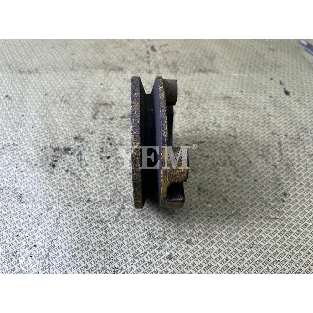 V2203 CRANK PULLEY FOR KUBOTA (USED) For Kubota