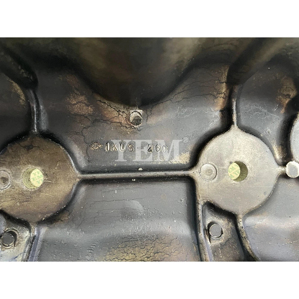 USED VALVE COVER FOR KUBOTA S2800 ENGINE For Kubota