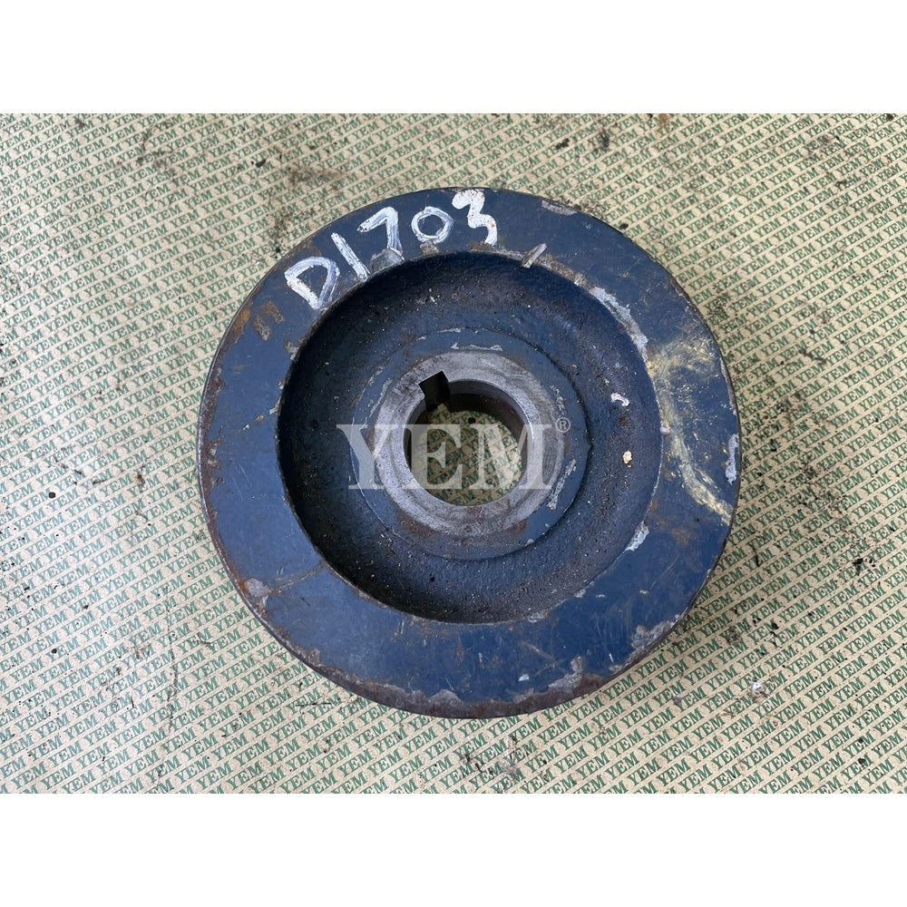 FOR KUBOTA ENGINE D1703 CRANK PULLEY (USED) For Kubota