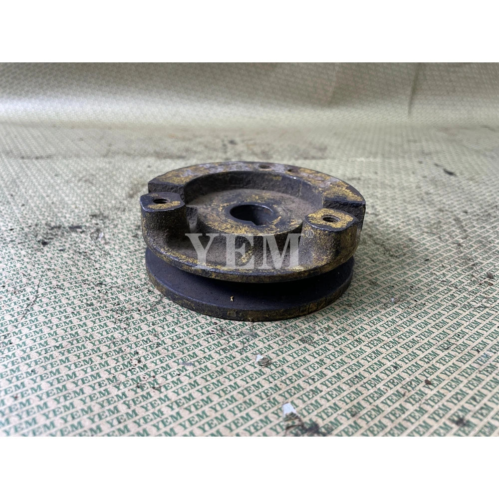 V2203 CRANK PULLEY FOR KUBOTA (USED) For Kubota