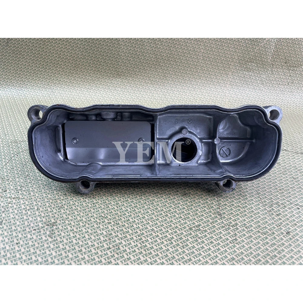 SECOND HAND VALVE COVER FOR KUBOTA D722 DIESEL ENGINE PARTS For Kubota
