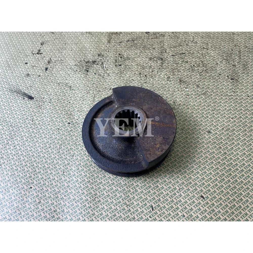 FOR KUBOTA ENGINE V1505 CRANK PULLEY (USED) For Kubota