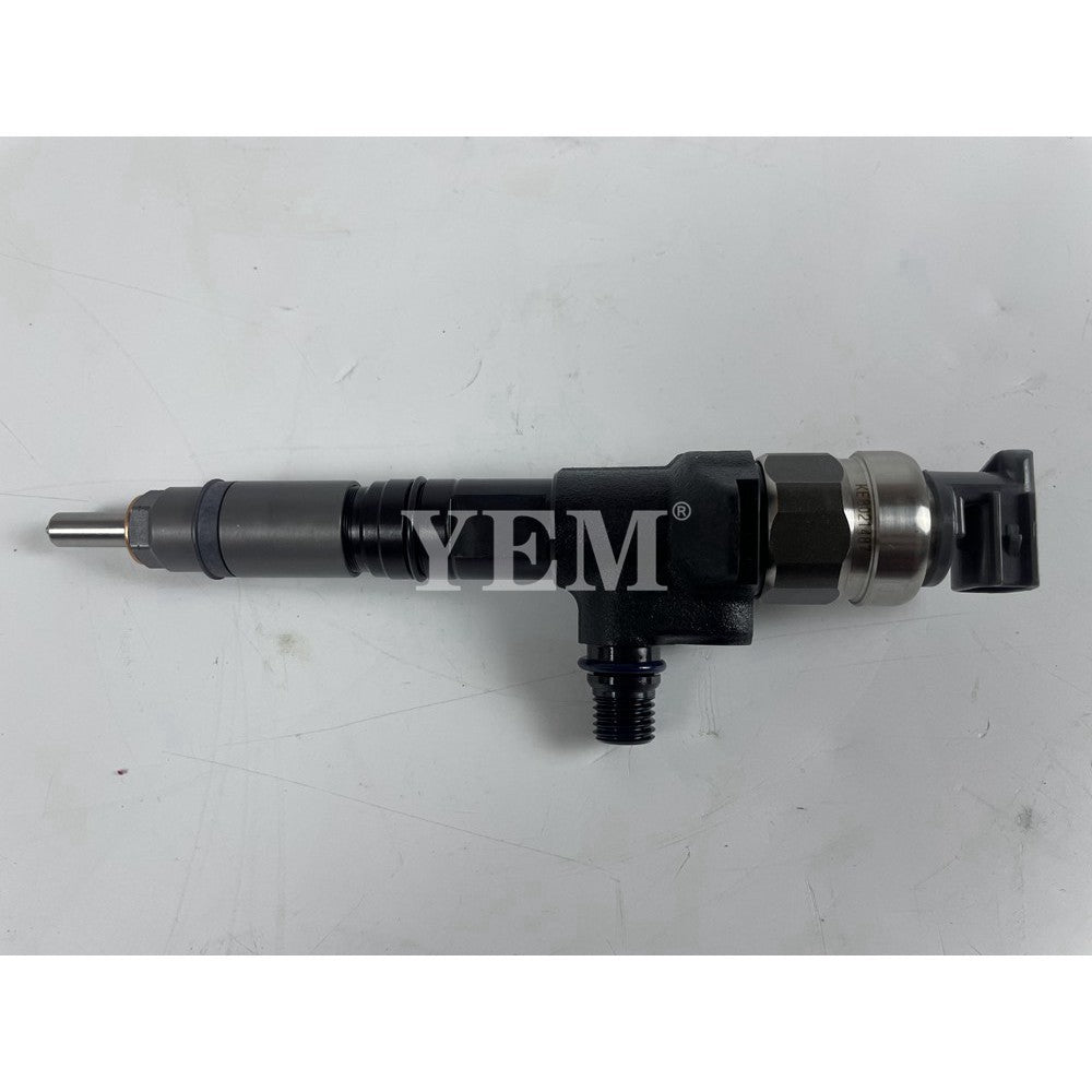 KUBOTA V3307 ENGINES PARTS V3307 FUEL INJECTOR 1J770-53051 1J770-53074 For Kubota
