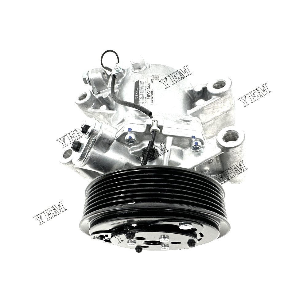 Fast Shipping A220 HFC134A Air Conditioner Compressors 12v 92600F120A 8983842610 For Isuzu engine spare parts YEMPARTS