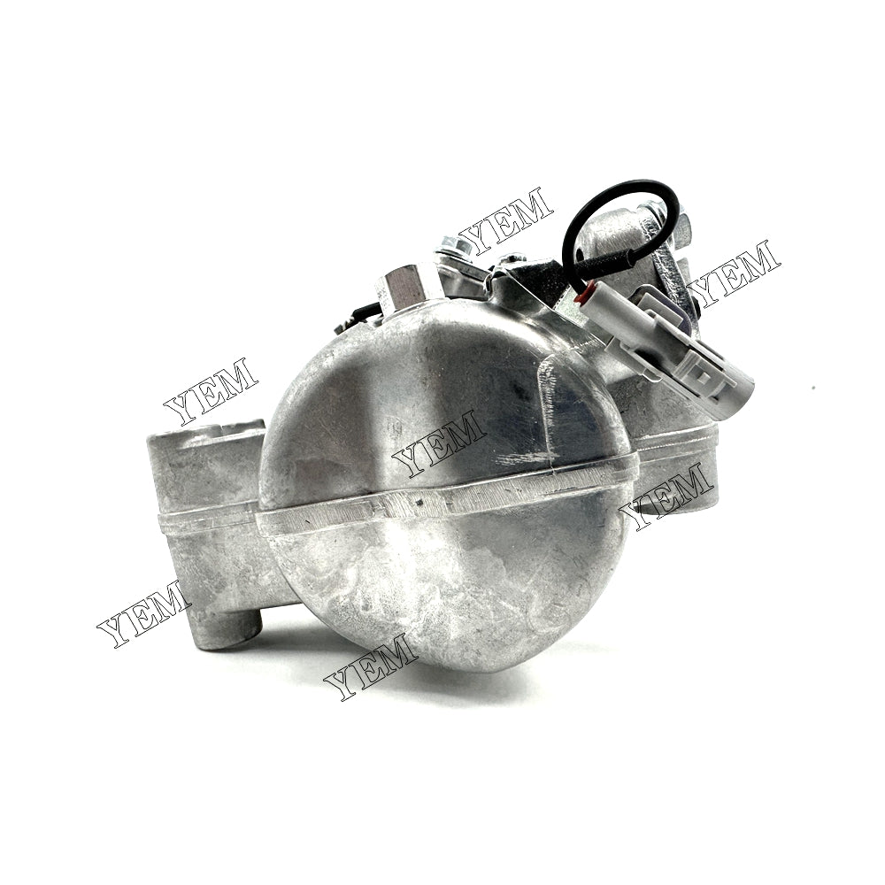 Fast Shipping A220 HFC134A Air Conditioner Compressors 12v 92600F120A 8983842610 For Isuzu engine spare parts YEMPARTS