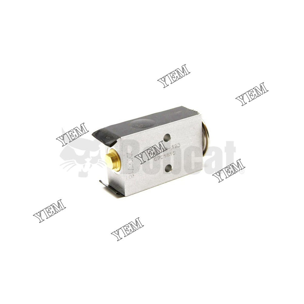 6675534 A/C Valve Block For Bobcat 5600 A770 E35Z E35ZN E42 E50L E55L S160 S185 S250 S450 S550 S550 S570 S590 S630 S650 S750 S770 S850 T590 T650 T770 T870 TL30.60 TL35-70 TL38-70 YEMPARTS